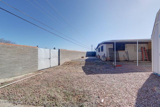 8509 E Louise Drive, Tucson, AZ 85730