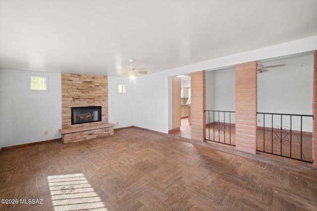 8509 E Louise Drive, Tucson, AZ 85730