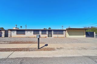 8509 E Louise Drive, Tucson, AZ 85730