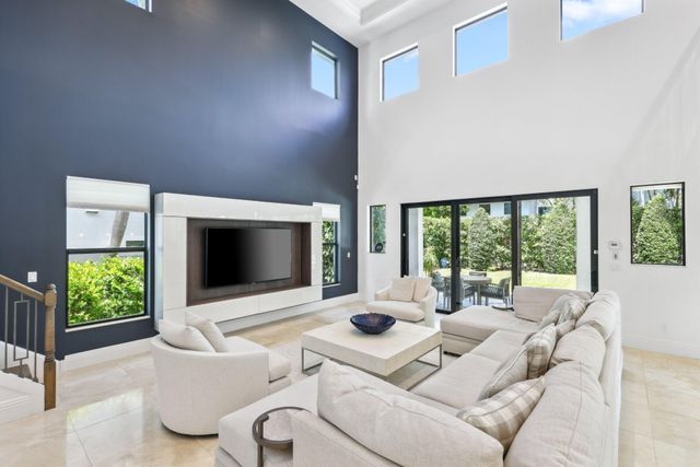 7406 NW 27th Avenue, Boca Raton, FL 33496