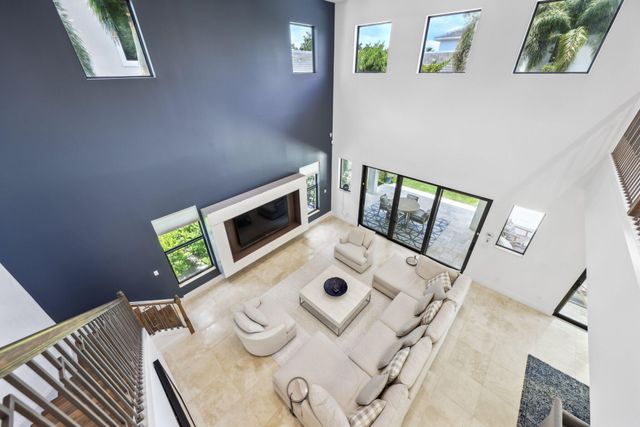 7406 NW 27th Avenue, Boca Raton, FL 33496