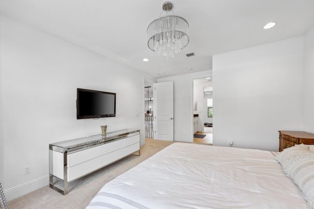 7406 NW 27th Avenue, Boca Raton, FL 33496