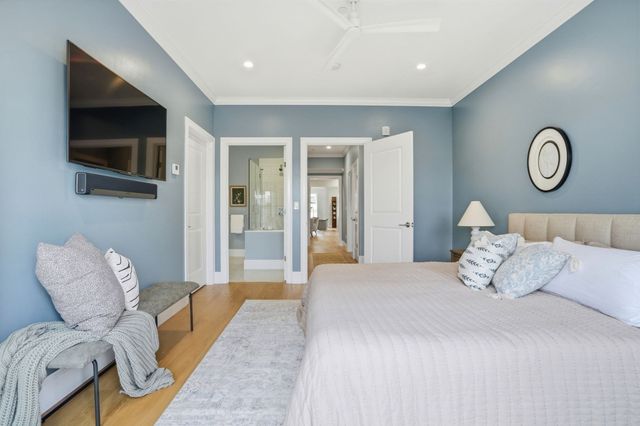 315 Highland Ave 101, Somerville, MA 02144