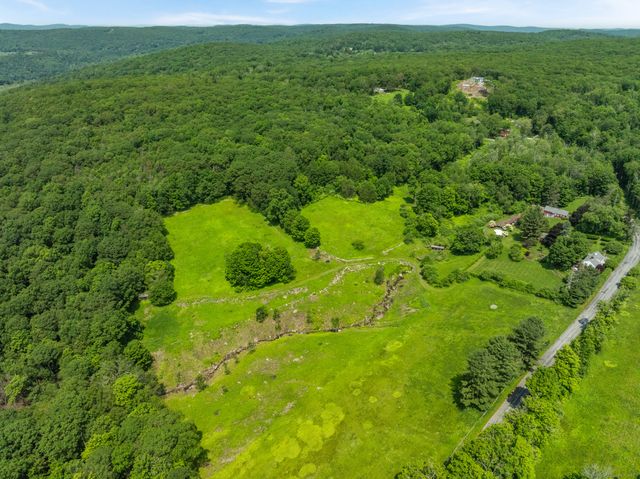 132 Curtiss Road, Warren, CT 06777