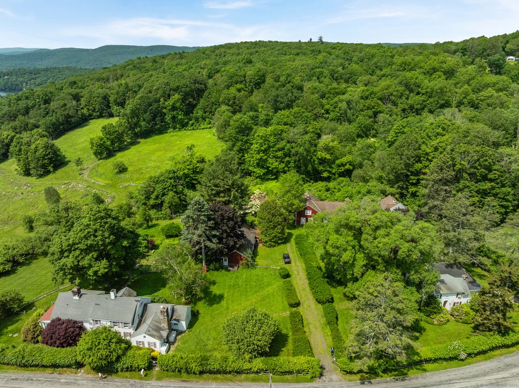 132 Curtiss Road, Warren, CT 06777