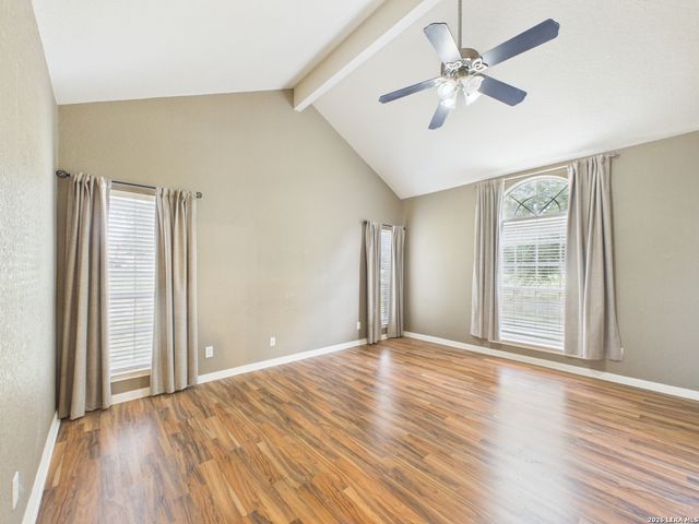 108 DEER RDG, La Vernia, TX 78121