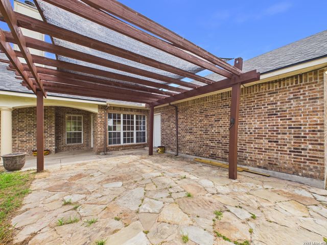 108 DEER RDG, La Vernia, TX 78121