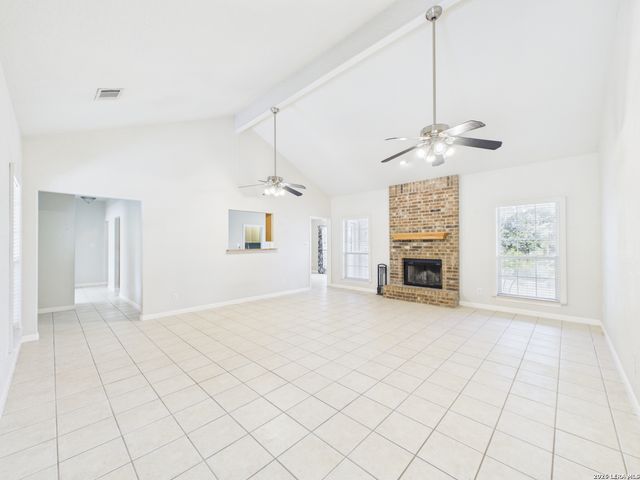 108 DEER RDG, La Vernia, TX 78121