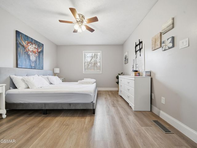 521 Sourdough Hollow Road, Kodak, TN 37764