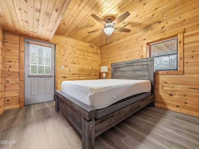 521 Sourdough Hollow Road, Kodak, TN 37764