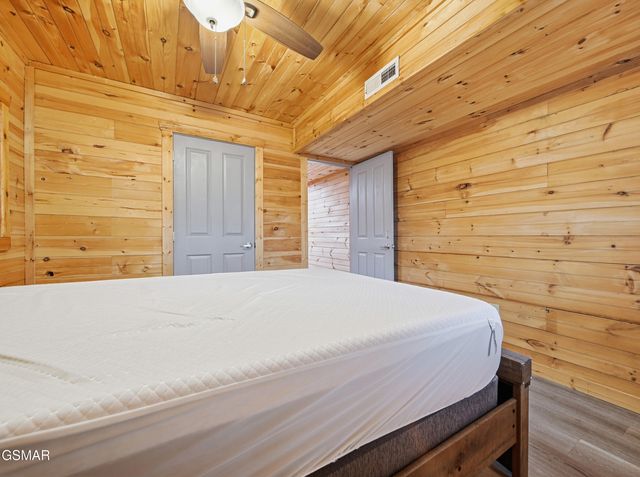 521 Sourdough Hollow Road, Kodak, TN 37764