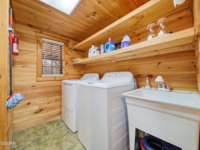 521 Sourdough Hollow Road, Kodak, TN 37764