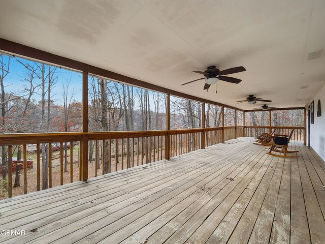 521 Sourdough Hollow Road, Kodak, TN 37764