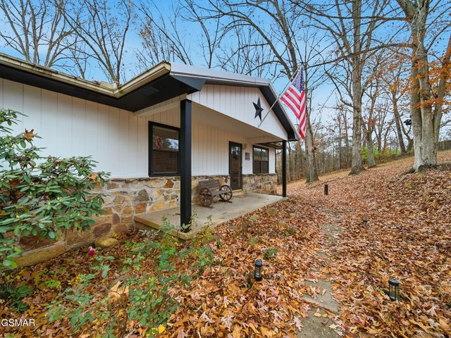 521 Sourdough Hollow Road, Kodak, TN 37764