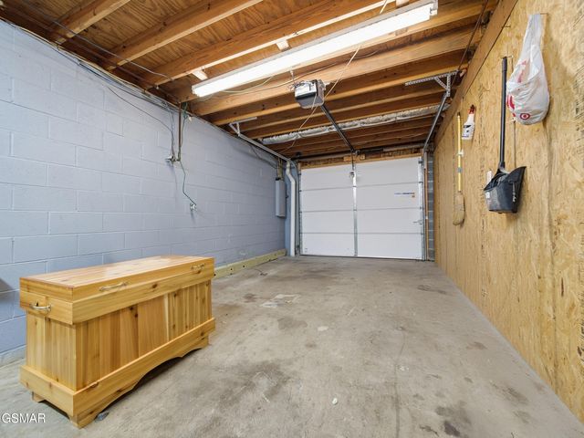 521 Sourdough Hollow Road, Kodak, TN 37764