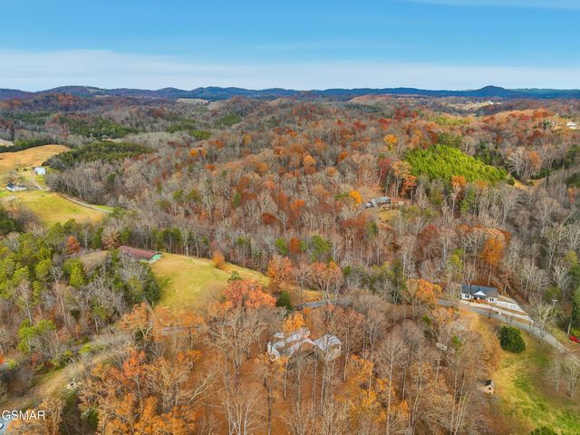 521 Sourdough Hollow Road, Kodak, TN 37764