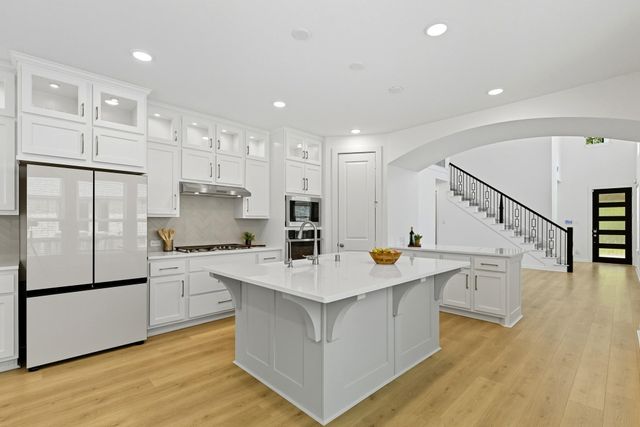 122 Canary Island Circle, Montgomery, TX 77316