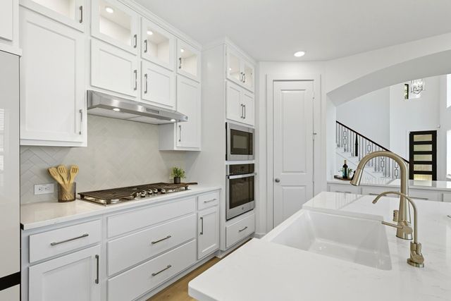 122 Canary Island Circle, Montgomery, TX 77316