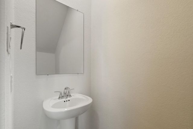 122 Canary Island Circle, Montgomery, TX 77316