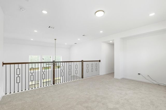 122 Canary Island Circle, Montgomery, TX 77316