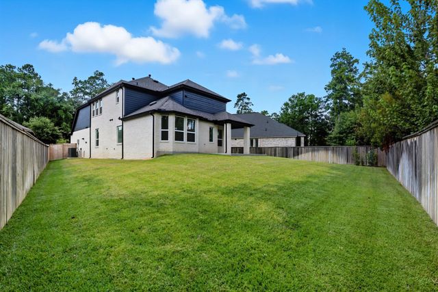 122 Canary Island Circle, Montgomery, TX 77316