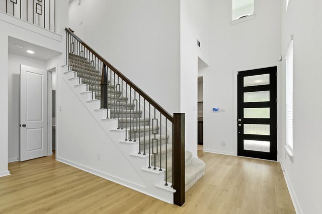 122 Canary Island Circle, Montgomery, TX 77316