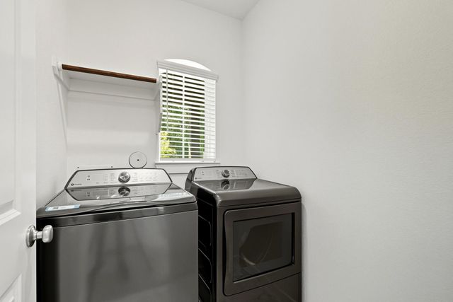 122 Canary Island Circle, Montgomery, TX 77316