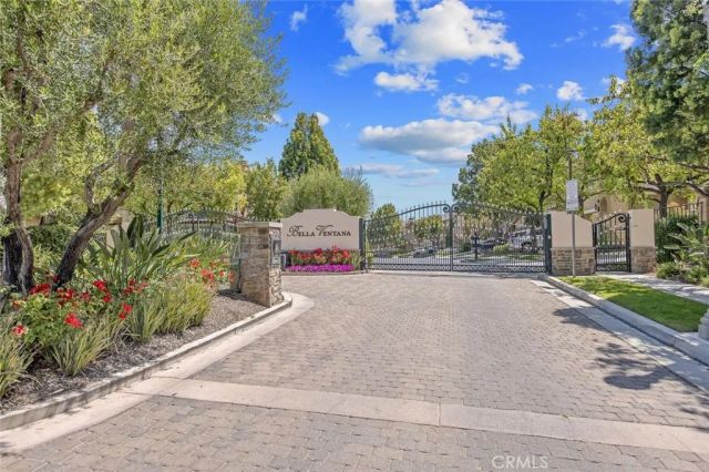 26720 Via Colina, Valencia, CA 91381