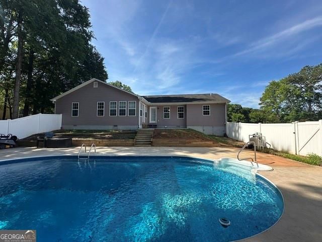 384 SAM BROWN Boulevard, Commerce, GA 30529