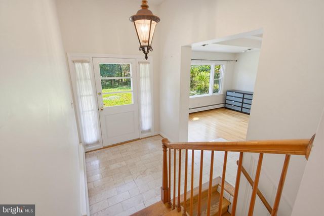 2244 PROVIDENCE ST, Falls Church, VA 22043