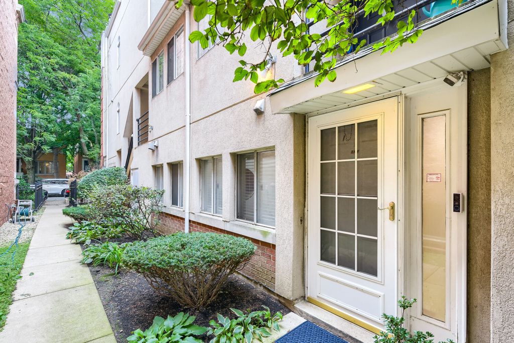 2660 N BOSWORTH Avenue 1NW, Chicago, IL 60614 — photo 3