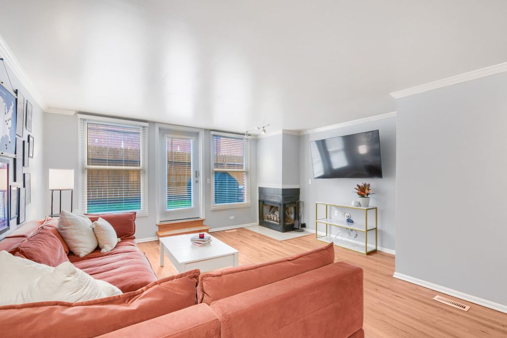 2660 N BOSWORTH Avenue 1NW, Chicago, IL 60614 — photo 5