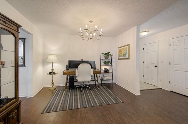 304 Zoe Street, Buckner, MO 64016