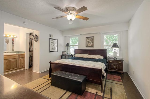 304 Zoe Street, Buckner, MO 64016