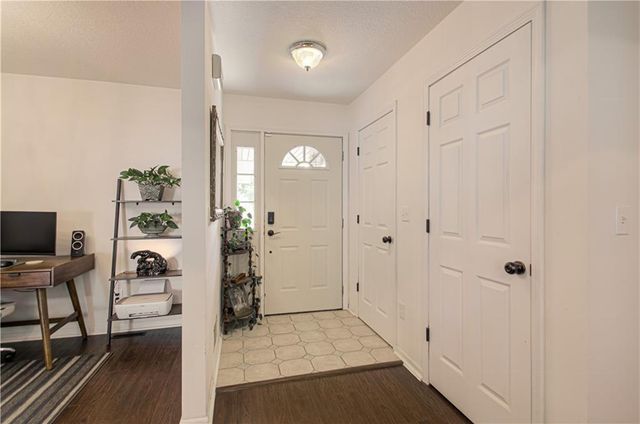 304 Zoe Street, Buckner, MO 64016
