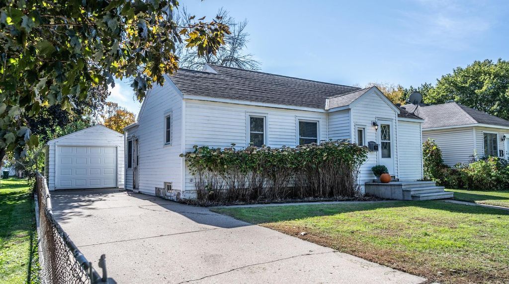 704 Elm Street, Farmington, MN 55024 — exterior