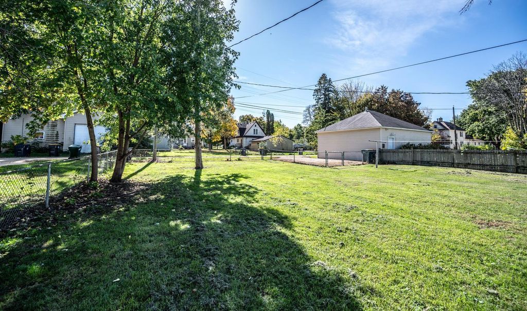 704 Elm Street, Farmington, MN 55024 — photo 2