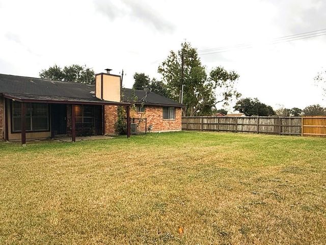 15934 Blueridge Road, Houston, TX 77489