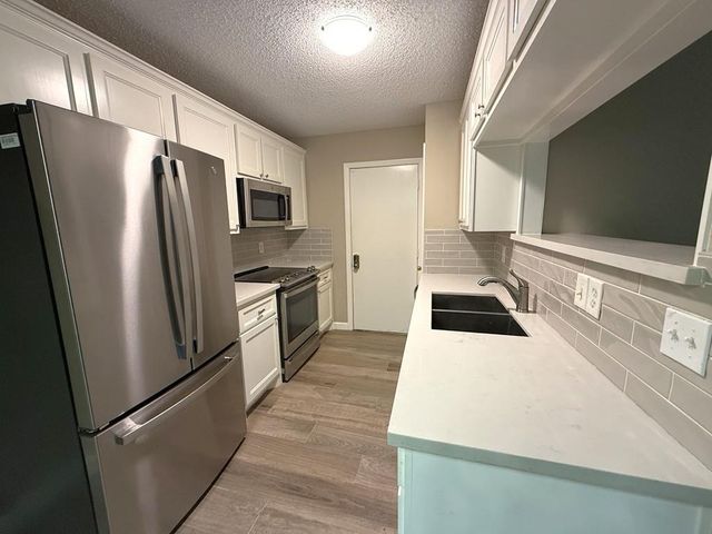 15934 Blueridge Road, Houston, TX 77489