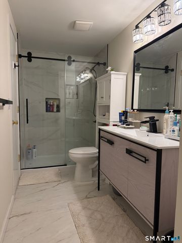 43 Sunridge Lane 43, Cromwell, CT 06416