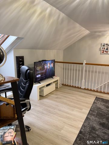 43 Sunridge Lane 43, Cromwell, CT 06416