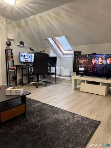 43 Sunridge Lane 43, Cromwell, CT 06416