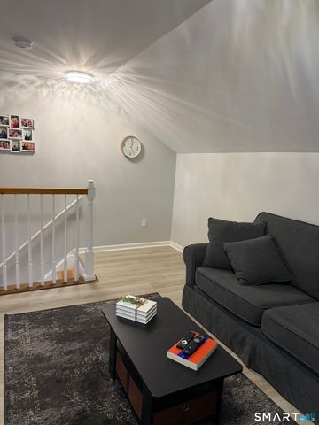 43 Sunridge Lane 43, Cromwell, CT 06416