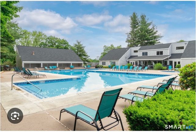 43 Sunridge Lane 43, Cromwell, CT 06416