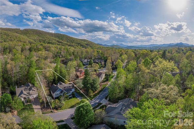 22 Sparkle Dun Drive, Biltmore Lake, NC 28715