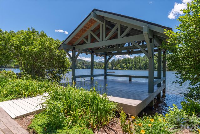 22 Sparkle Dun Drive, Biltmore Lake, NC 28715