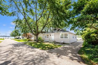 17545 Reenders Street, Ferrysburg City, MI 49456