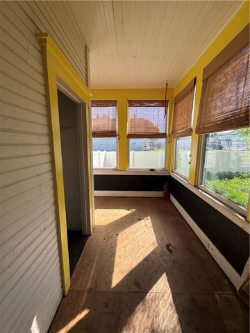 544 E 2nd Ave, Tarentum, PA 15084