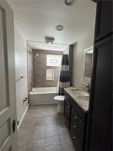 544 E 2nd Ave, Tarentum, PA 15084