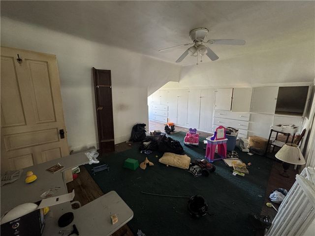 544 E 2nd Ave, Tarentum, PA 15084